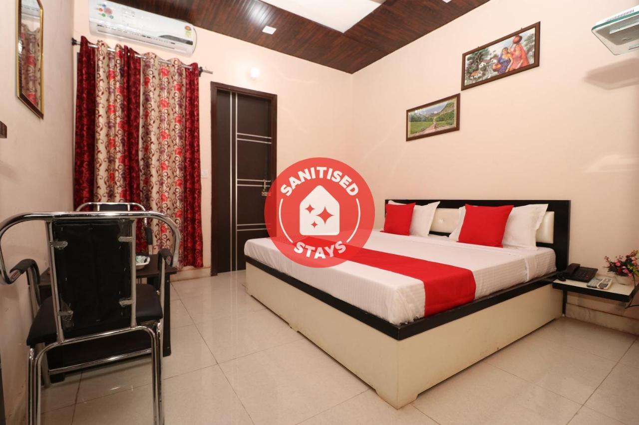 Oyo 28338 New Life Hotel Banur Bagian luar foto