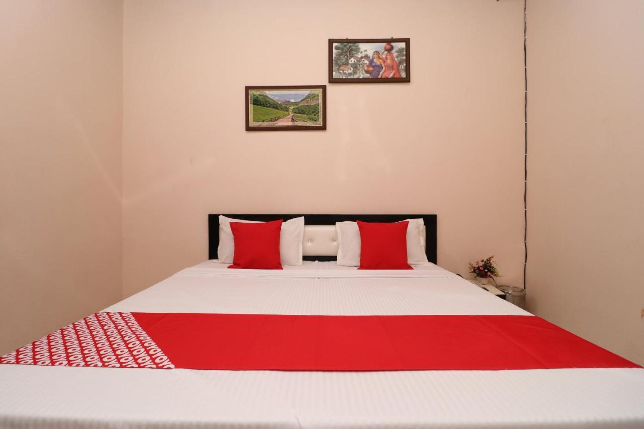 Oyo 28338 New Life Hotel Banur Bagian luar foto