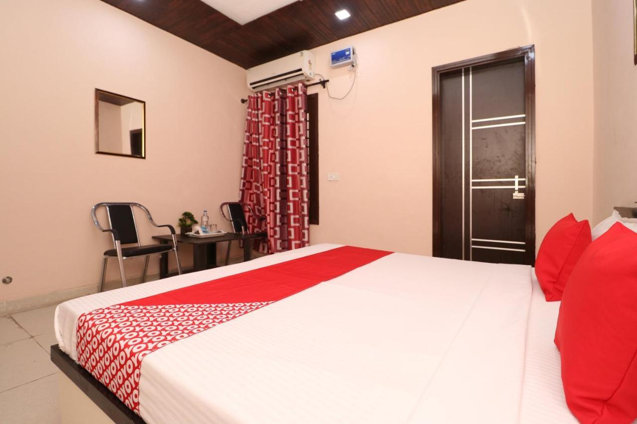 Oyo 28338 New Life Hotel Banur Bagian luar foto