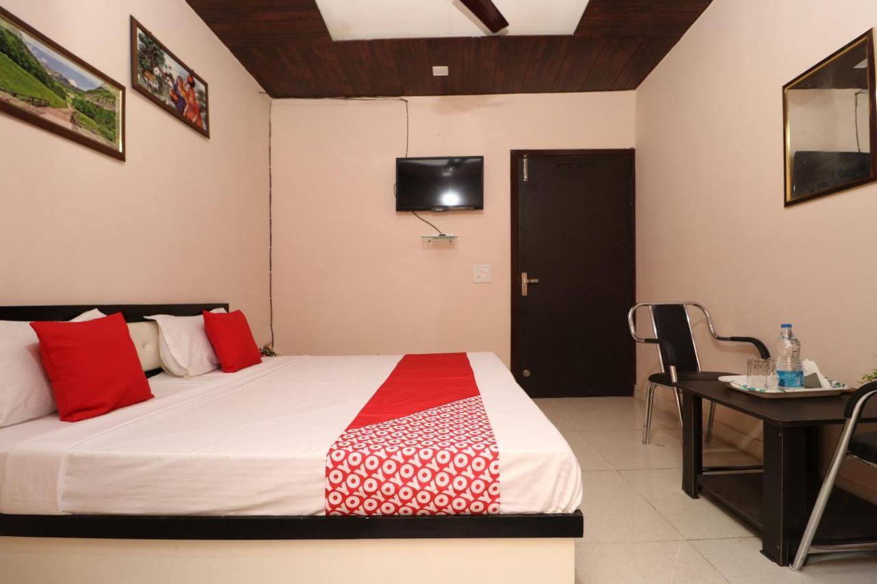 Oyo 28338 New Life Hotel Banur Bagian luar foto