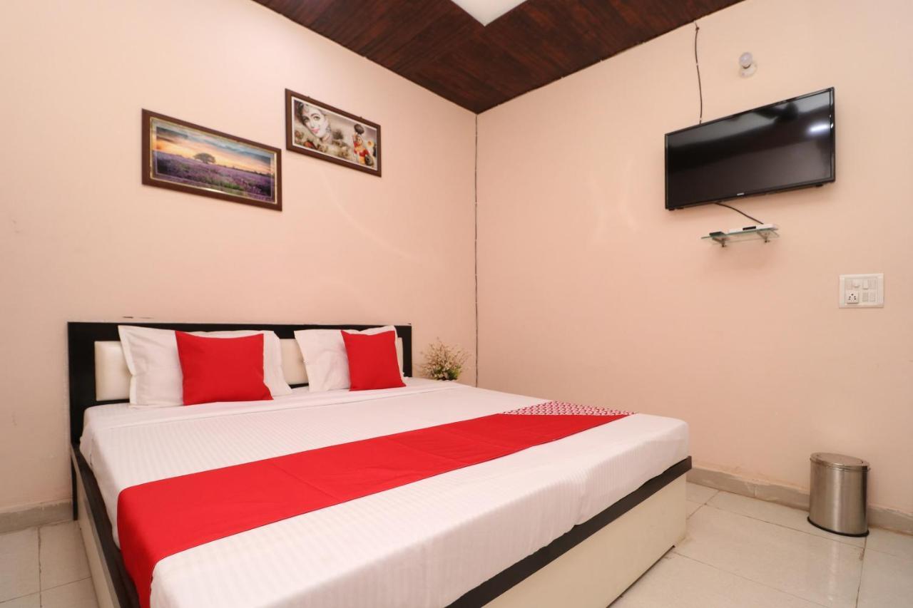 Oyo 28338 New Life Hotel Banur Bagian luar foto